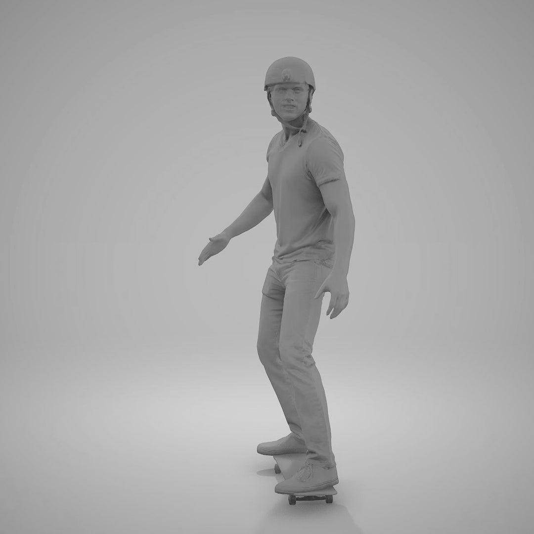 MM466 Sporty Man on the Skateboard