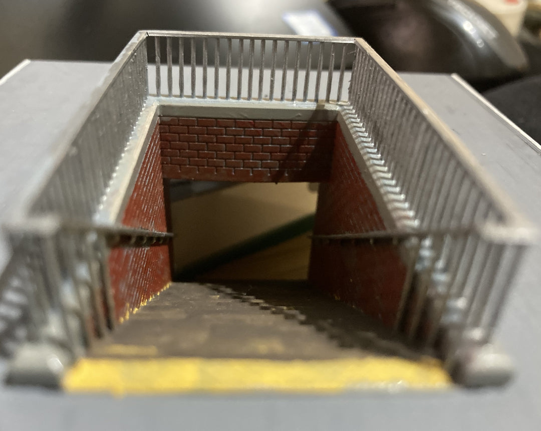 Platform subway entrance steps - RR-0012-A-76