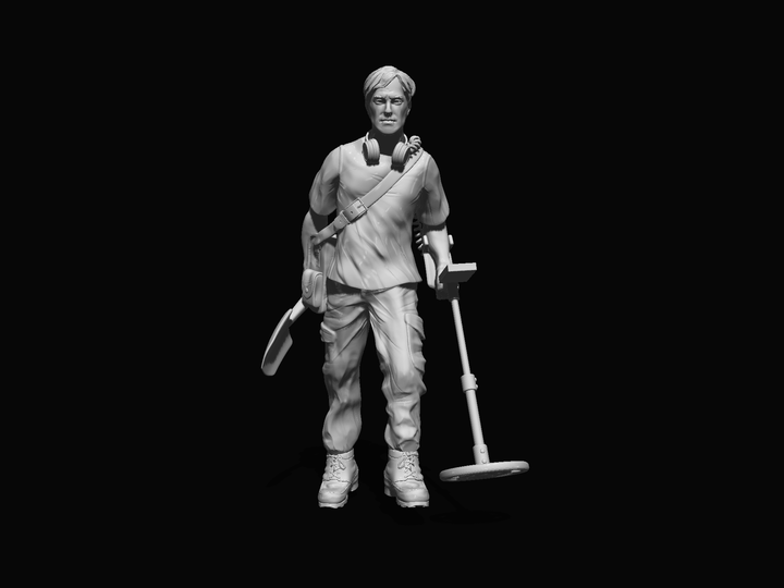 MM028 Male Detectorist