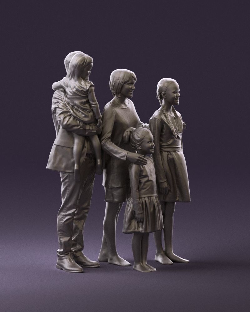 Large Family Group Posing Mum/dad/2 Girls Figure