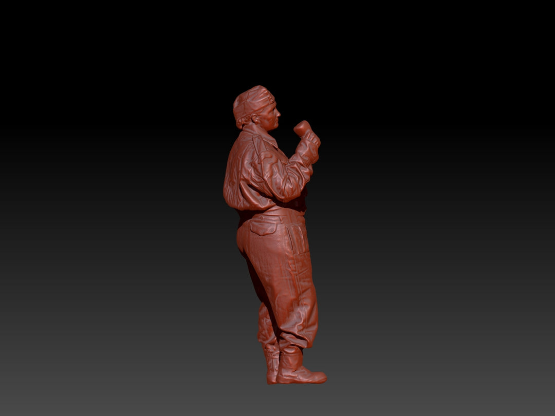 S3DS0012 Female Soldier Standing drinking